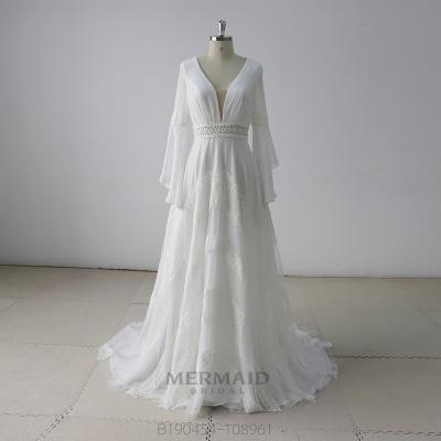 China Anti-static Long Sleeves V Neck Elegant Mermaid Wedding Dress for sale