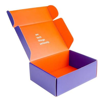 China Recyclable Custom Logo / Mailing Box Printing Folding Corrugated Packaging Shipping for sale