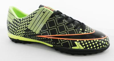 China Custom Colorful Boys Indoor Soccer Shoes With PU Upper RB Outosle for sale