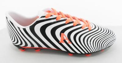 China Junior Adult Womens Soccer Cleats Cool Indoor Soccer Turf Shoes Special Design for sale