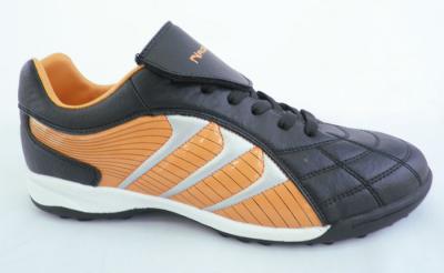 China PU Indoor Outdoor Wholesale Soccer Shoes OEM for Famous Brand for sale