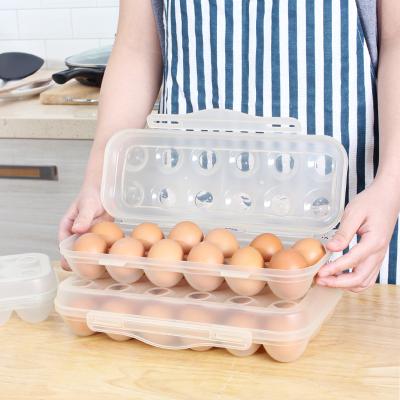 China Popular 2022 Storage Freshness Preservation Tray Box Plastic Anti-Breaking 18 Rack Egg Rack Portable Kitchen Eggs Anti-collision Plastic Egg Box for sale