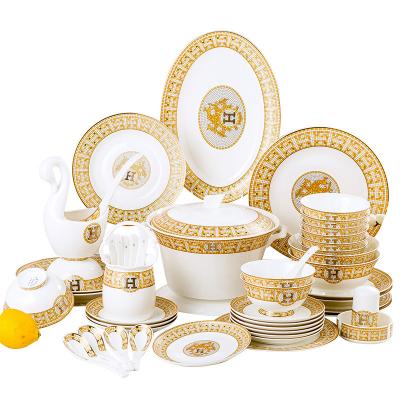 China Viable Wholesale Elegance Custom Logo Design Fine Bone Dinner Set Porcelain Gold Plated Dinnerware Set for sale