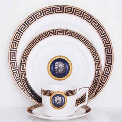 China Jingdezhen Shenzhen Hot Selling Creative Elegant Vintage Pattern Restaurant Porcelain Moroccan Ceramic Dinner Set Dinnerware for sale