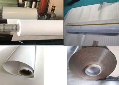 China Lámina de PVC presionada membrana blanca para los muebles en venta