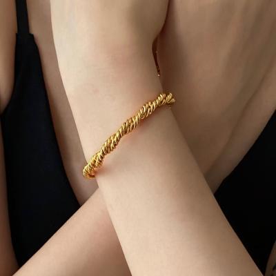 China 2021 Hot Woven Twisted Double Rope Chain Bracelet 2021 Hot Woven Twisted Double Rope Chain Bracelet 18K Gold Plated Chunky Bracelet Women Luxury Plain Vintage Minimalist Jewelry for sale