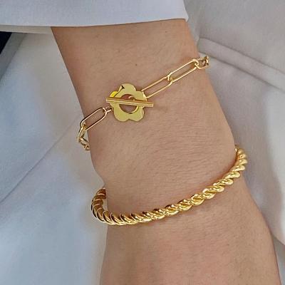 China 2 Designs Twisted Cuff Bracelets 2 Designs Twisted Cuff Bracelets Paper Clip Chain Flower Bracelets For Women 18K Gold Plated Stainless Steel Minimalist Jewelry for sale