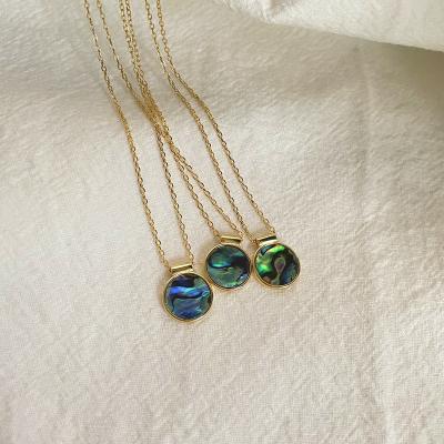 China Colorful Natural Shell Abalone Necklaces Gold Plated Necklace Vintage Minimalist Sterling Silver 925 Jewelry Colorful Natural Shell Abalone Necklaces Circle Coin 18K Hot for sale