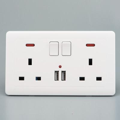 China Residential/Multi-Purpose New Hong Kong And Macau Version UK Plug Three-Hole USB Socket Connect Universal Wall Socket for sale