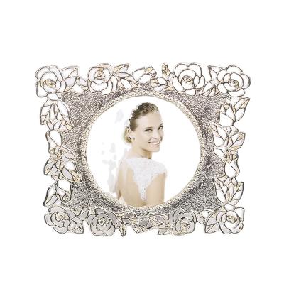 China Elegant home decoration display frame home decor photo frame metal photo frame for sale