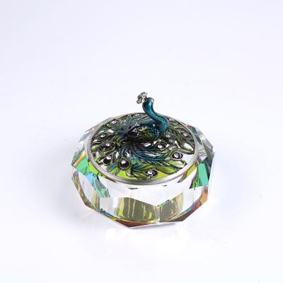 China Vintage Classic Elegant Luxury High Quality Antique Bronze Green Jeweled Metal Trinket Box With Bird On Lid for sale