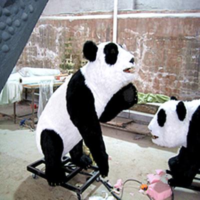 China Amusement Park Animatronic Animals Life Size Mobile Attraction Panda for sale