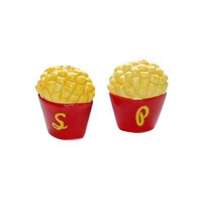 China Creative Ceramic Salt And Pepper Stocked Shaker Sets With French Fries Shape For Hotel Restaurant for sale