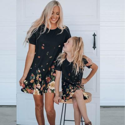 China Breathable High Quality Summer Floral Sleeveless Elegant Mom And Daughter Family Matching Outfits Clothes Dress for sale