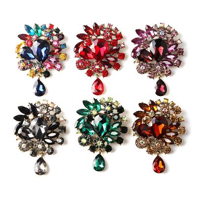 China High Quality Fashion Korean Creative Personality Colorful Crystal Glass Brooch Women's Clothing Accessories for sale