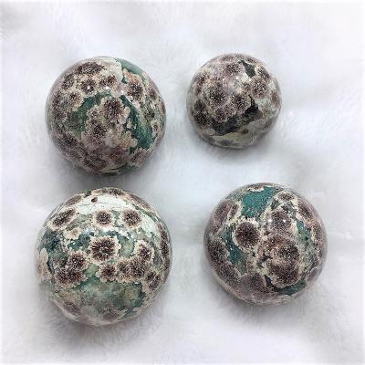 China New Product High Quality Natural Crystal Green Cherry Blossom Sphere Crystal Ball from Europe for sale