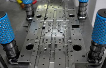 China Stamping dies&puching molds for sale