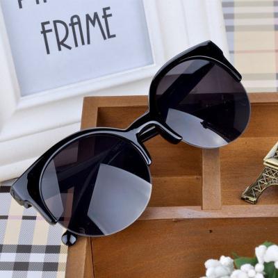 China Fashion Sunglasses Cat Eye Women Sunglasses Oversized Sun Glass Cat Eye Vintage Brand Designer Female Eyewear for sale