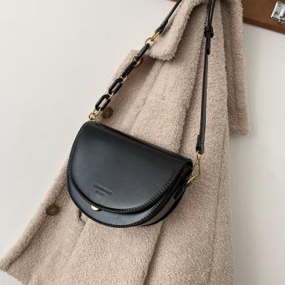 China High Quality Single Shoulder Body Saddle Leather Semicircle Leather Bags White Black Universal Women Cross - Body Cell Phone Small Sling Bag for sale