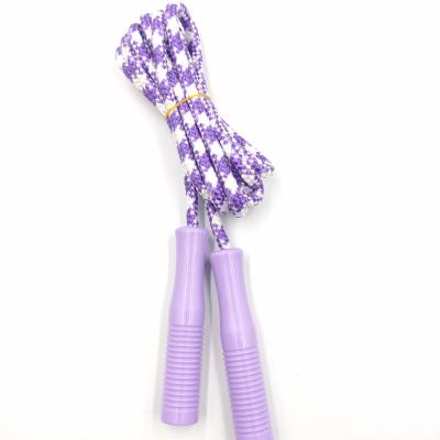 China Comfortable Promotional Anti-skid PP Plastic Handle Cotton Thick Braided Rope Jump Rope For Kids School Use for sale