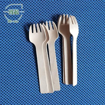 China 2020 Disposable New Style 105mm Mini Exquisite Disposable Birch Wood Eco-friendly Biodegradable Wooden Spork With Longer Teeth for sale