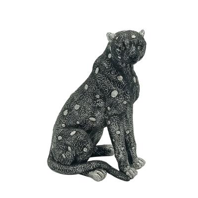 China India Resin Artificial Leopard Statues Resting Leopard Statue Black Leopard Home Decor Animal for sale