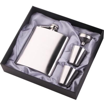 China 8 Ounce Capacity Stainless Steel Viable Hip Flask, Brown Leather Drinking Flask For Storing Whiskey Liquor Liquor for sale