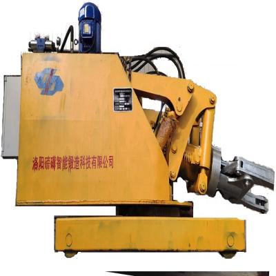 China Collaborative  Mechanical and hydraulic forging manipulator with rail 800kg for sale