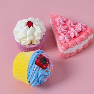 China Custom Bath Soap SPA Cake Bubble Bath Cleansing Fizzy Colorful Gift Set Cute Vegan Cupcake Bath Bombs for sale