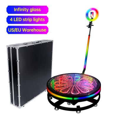 China Automatic 360 Party Photo Booth Tempered Glass 360 Photo Booth Automatic Slow Rotating Photo Booth For Party Wedding Enclosure Backdrop for sale