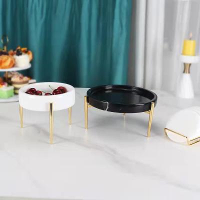 China Sustainable Top Quality Round White Marble Cake Stand Wedding And Party Marble Cake Stand With Brass Base for sale