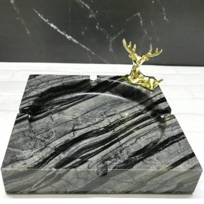 China Nordic Unique Golden Deer Decoration Ashtray Marble Hotel Vintage Decorative Ashtray Holder in Hotel for sale