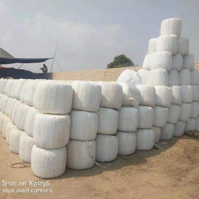 Chine bout droit épais 750mm Witdth d'ensilage de PE de noyau interne du film 76mm d'enveloppe de la balle 30mic à vendre