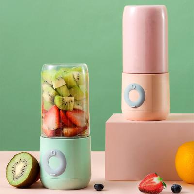 China Portable / Easy Clear Personal Portatil Use Mini Blender Home 4 Blades Juicer Machine Fruit Juice Portable Blenders for sale