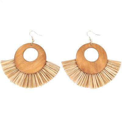 China TRENDY Raffia Fan Fringe Tassel Wood Dangle Drop Earrings For Women Fashion Jewelry Custom Wholesale for sale