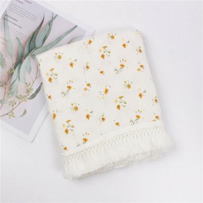 China Wearable Blanket Muslin Wrap Organic Cotton Throw Blanket Wrap Wrap Baby Blanket With Tassel for sale