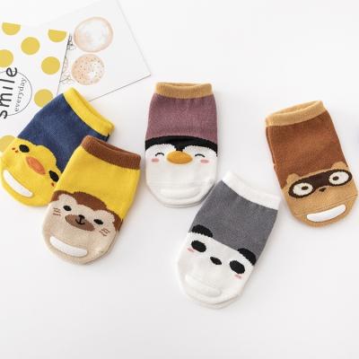 China 2022 New Style Baby Socks Girls Christmas Antibacterial Stockings 3D Ruffle Soft Baby Walking Socks for sale