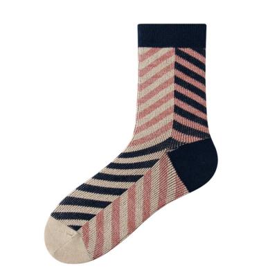 China Hot Selling Fantasies QUICK DRY Retro Chunky Yarn Socks National Product Cotton Hosiery Jacquard Seamless for sale