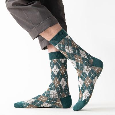 China No Yarn Floating Socks 2022 Fashion Classic Casual Cotton Colorful Argyle Plaid Patterned Sock Men's Socks for sale