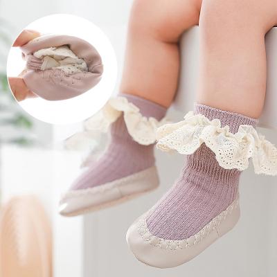 China Lightweight Anti Slip Shoes Baby Socks Floor Cotton Knitted Korean Princess Toddler Socks Shoes Lace Socks Shoes for sale