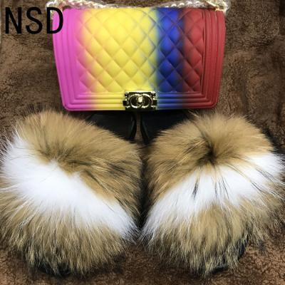 China Fashion Jelly Bag Fur Designer Slides Real Lightweight Soft Sandals Fashion Fox Fur Slippers For Women for sale