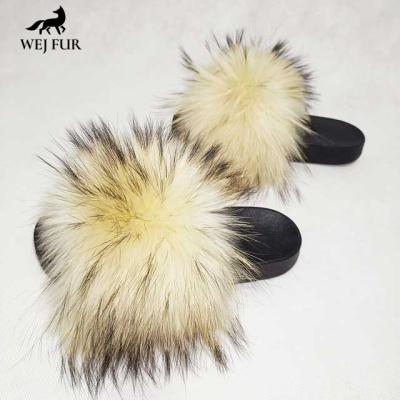 China New Fashion Light Custom Soft Outdoor Natural Hair Slippers Women's White Raccoon Sandals for sale