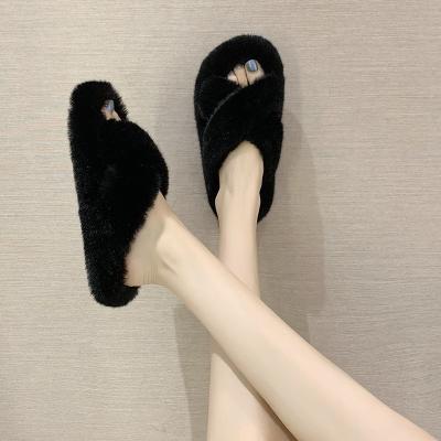 China Lightweight 2021 new flat-bottomed students wear furry shoes outside to keep warm at home for sale