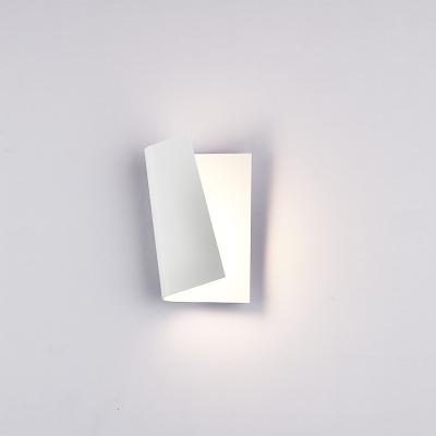 中国 Wholesale Remote Control Hotel Wall Led Lighting Modern Home Decor Bedroom Nordic Style Led Wall Lamp 販売のため