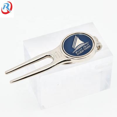 China Golf Event Custom Own Logo Metal Golf Digging Tool Fork/Pitch for sale