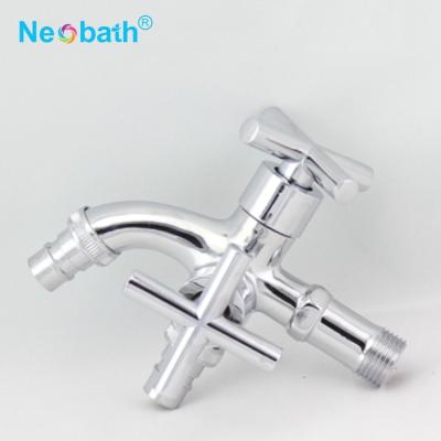 China Metered Faucets Grade Cheap Zinc Alloy Double Handle Faucet For Sale for sale