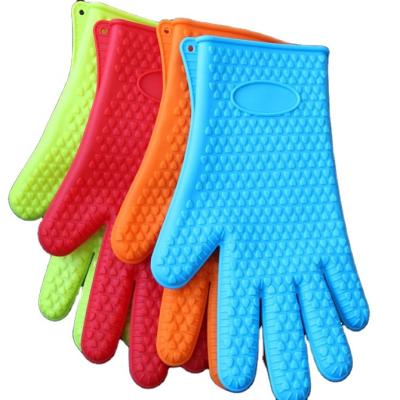 China A1696Microwave Comfortable Oven Gloves Silicone Baking Kitchen Care Heat Insulation Five Finger Gloves for sale