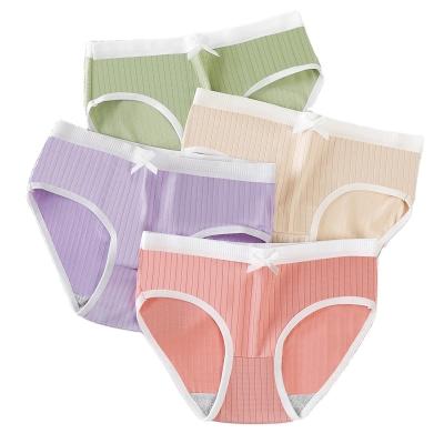 China Korean version of breathable Japanese student ladies panties of the solid color mid-waist breathable girls sexy cute panties for sale