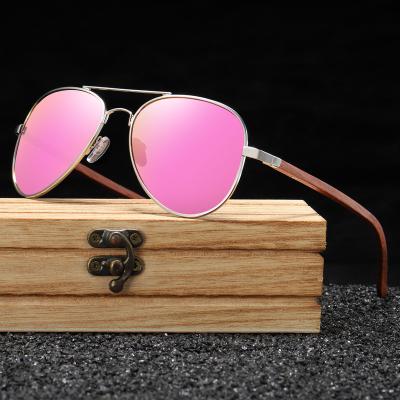 China Fashional 100% UV Protection Latest 100% UV Protection Metal Frame With Wooden Temple Sunglasses With Glass Wooden Box for sale