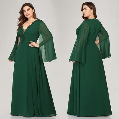 China Breathable Plus Size Green Evening Dresses A-Line V-Neckline Appliques Elegant Women Formal Gowns for sale